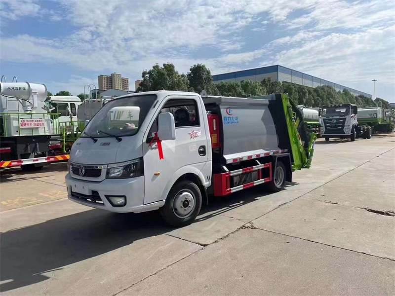 國六途逸藍(lán)牌壓縮式垃圾車可上戶