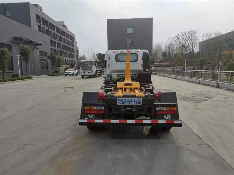 建筑垃圾運(yùn)輸車買哪家