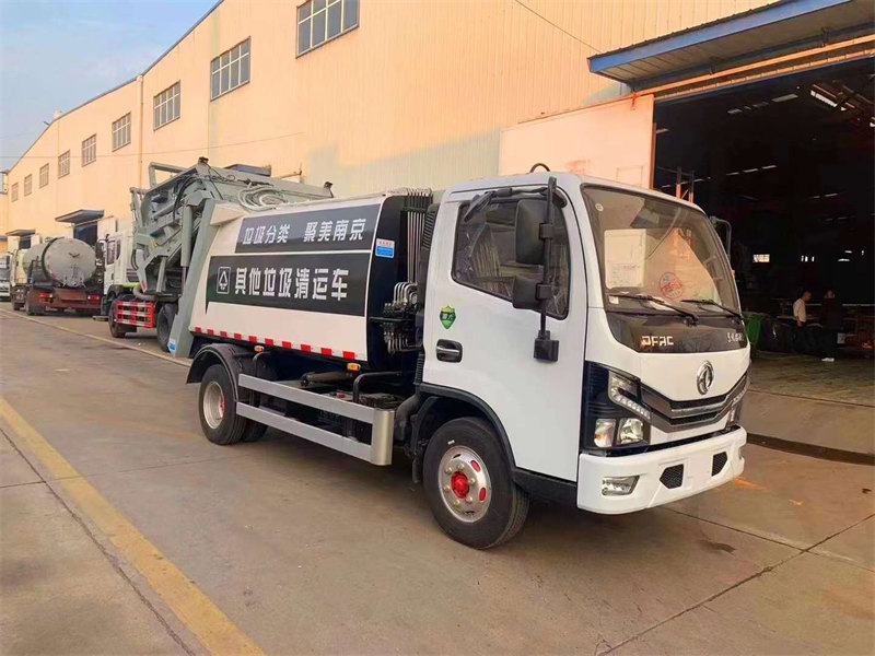 程力壓縮垃圾車優(yōu)點