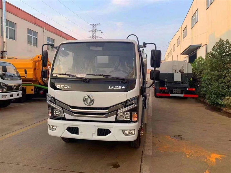 程力壓縮垃圾車優(yōu)點