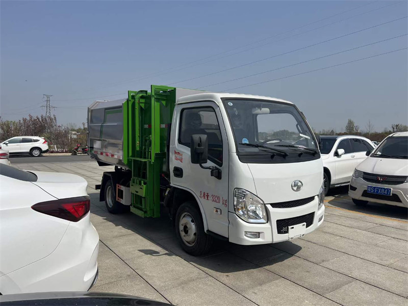 程力5方掛桶拉圾車多少錢