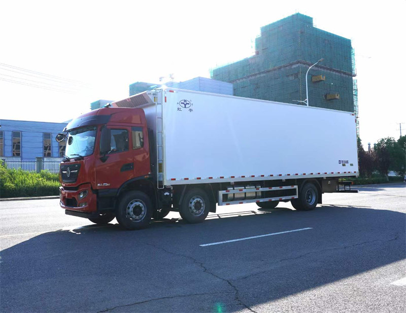高頂三臥冷藏車(chē)火爆熱銷(xiāo)