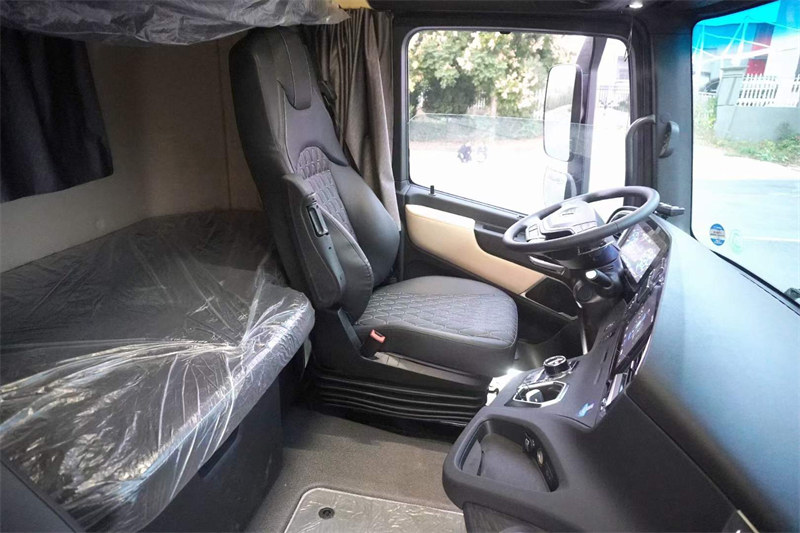 歐曼銀河自動(dòng)擋冷藏車(chē)580馬力銷(xiāo)量高