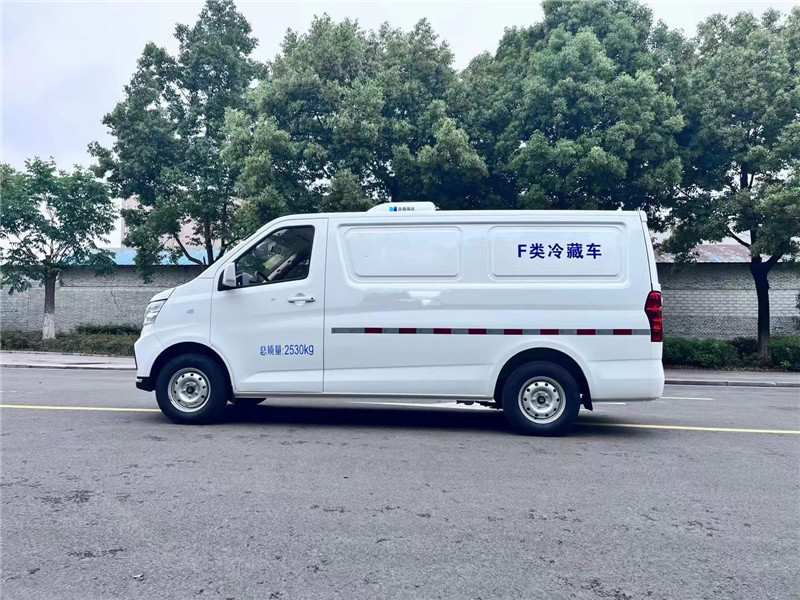 長安M80冷藏車降價出售