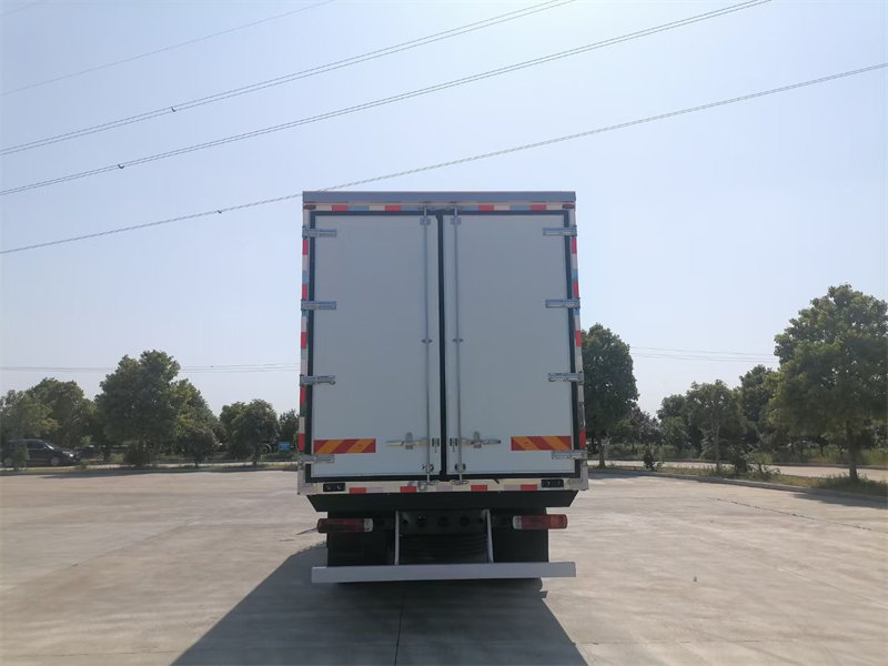 6.8米自動檔冷藏車哪款好