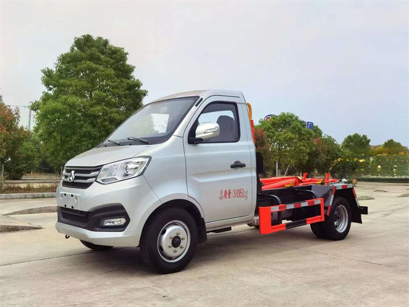 長(zhǎng)安勾臂垃圾車小型后雙輪汽油機(jī)