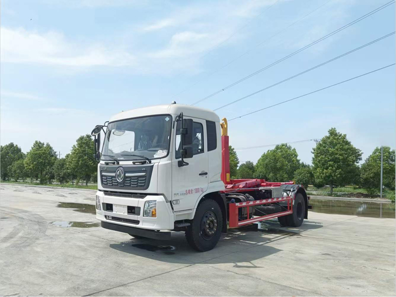 天錦勾臂垃圾車東風(fēng)康明斯230馬力