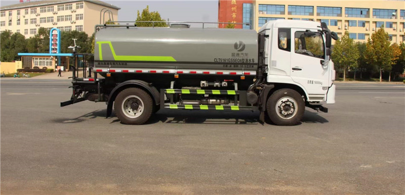 福瑞卡F9灑水車云內(nèi)170馬力發(fā)起機(jī)