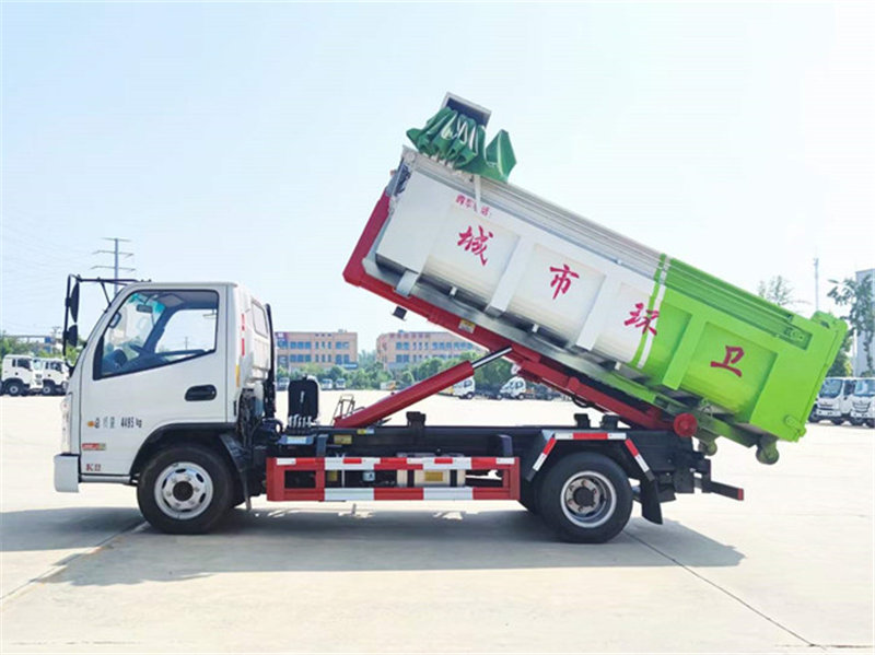 10噸王凱馬勾臂垃圾車定價