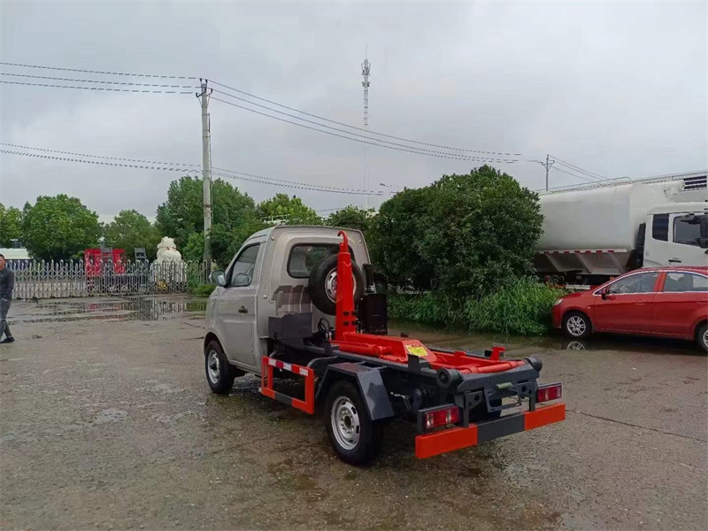 3方長安勾臂垃圾車售價