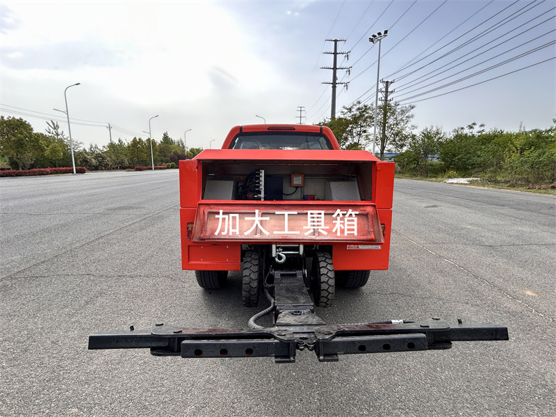 福田皮卡雙排清障車滿足新法規(guī)國(guó)六B