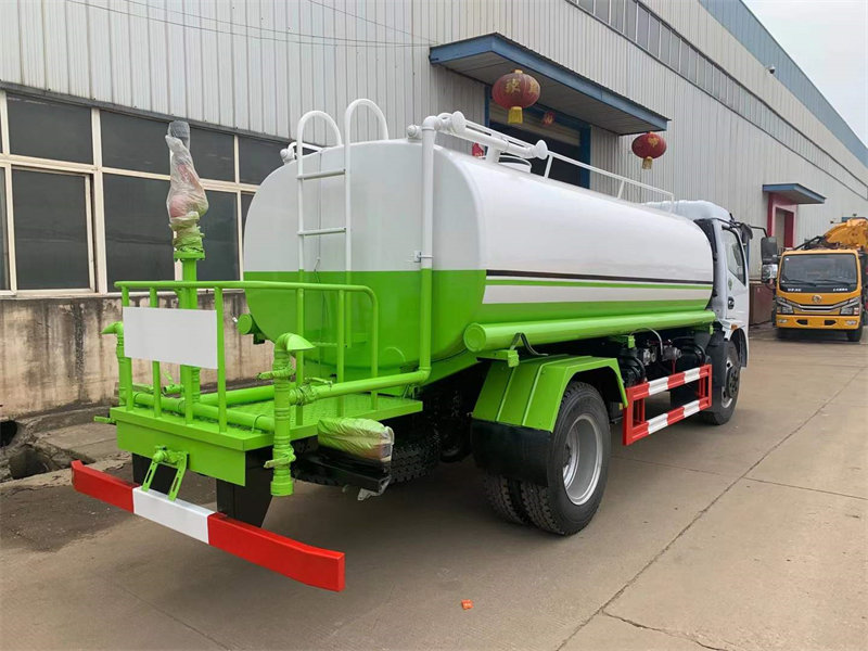 10方灑水車一輛多少錢