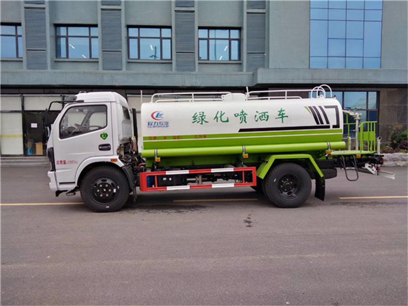 9.2方國(guó)六灑水車現(xiàn)車供給