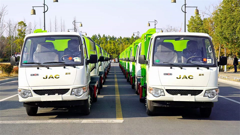 國(guó)六5方江淮藍(lán)牌自裝卸式垃圾車(chē)品質(zhì)卓越