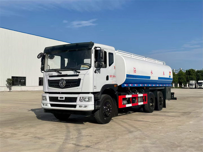 后雙橋20立方灑水車現(xiàn)車