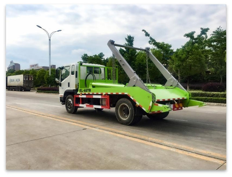 凱馬擺臂式垃圾車(chē)配置價(jià)格