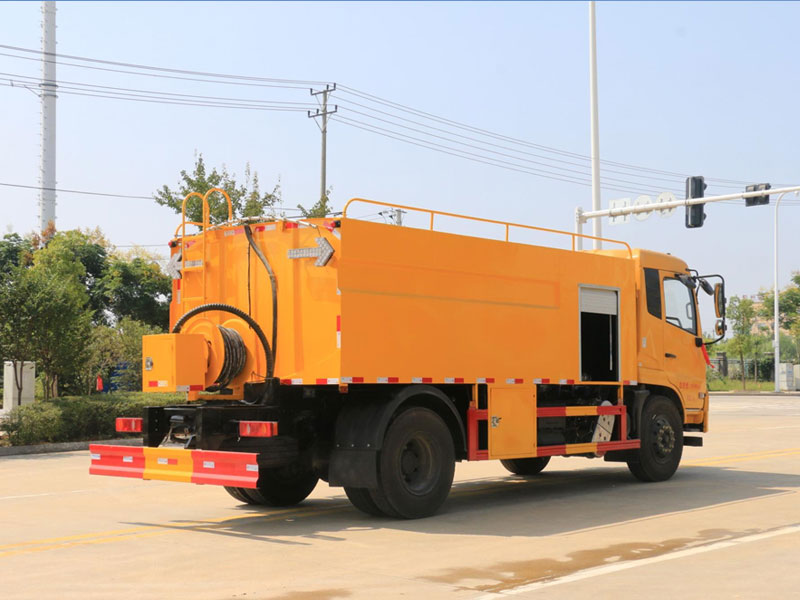 國六東風(fēng)天錦高壓清洗車