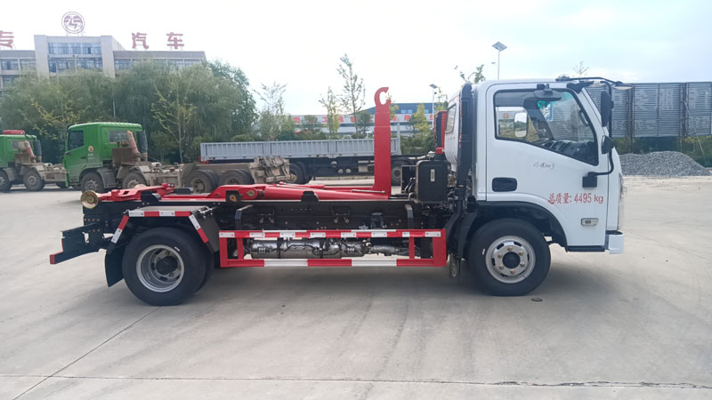 湖北三環(huán)創(chuàng)客勾臂垃圾車可下地庫