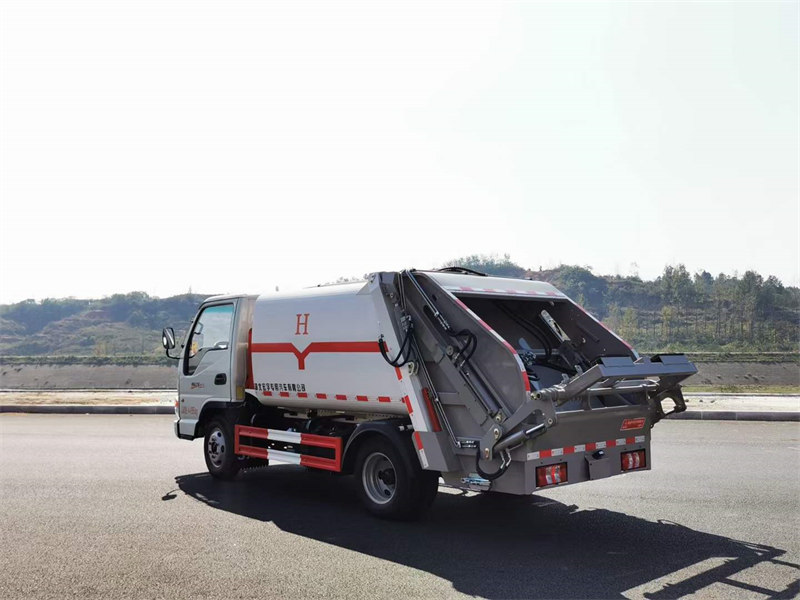 江淮康鈴H1創(chuàng)富之星5.5方藍牌壓縮垃圾車爆款來襲