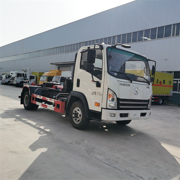 大運藍(lán)牌國六勾臂式垃圾車