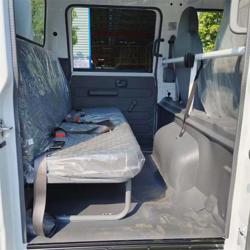 慶鈴五十鈴雙排座冷藏車高效冷鏈運(yùn)輸廠家實(shí)惠出售