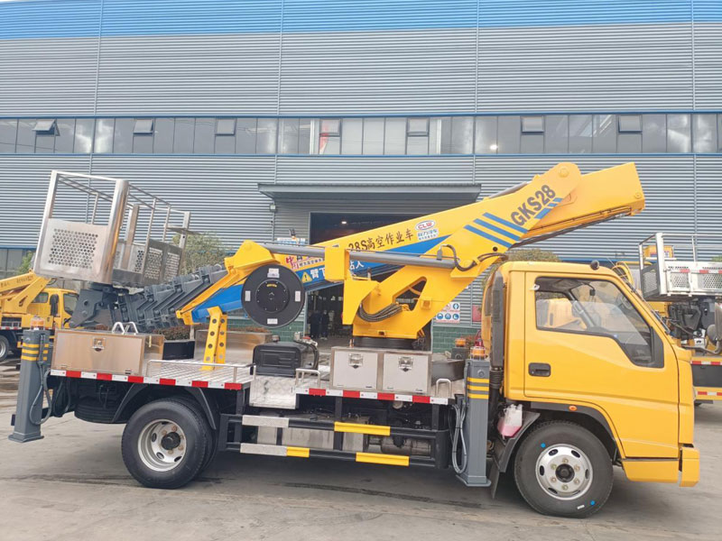 國六江鈴順達(dá)藍(lán)牌28米高空作業(yè)車