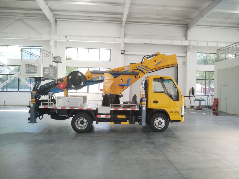 國六慶鈴五十鈴31米/32米高空作業(yè)車
