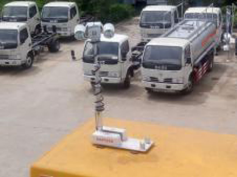 程力威牌天錦5000方排澇救險車