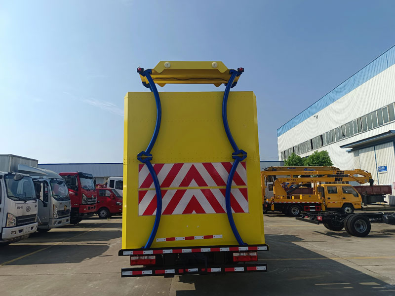 東風(fēng)福瑞卡5101一次防撞緩沖車